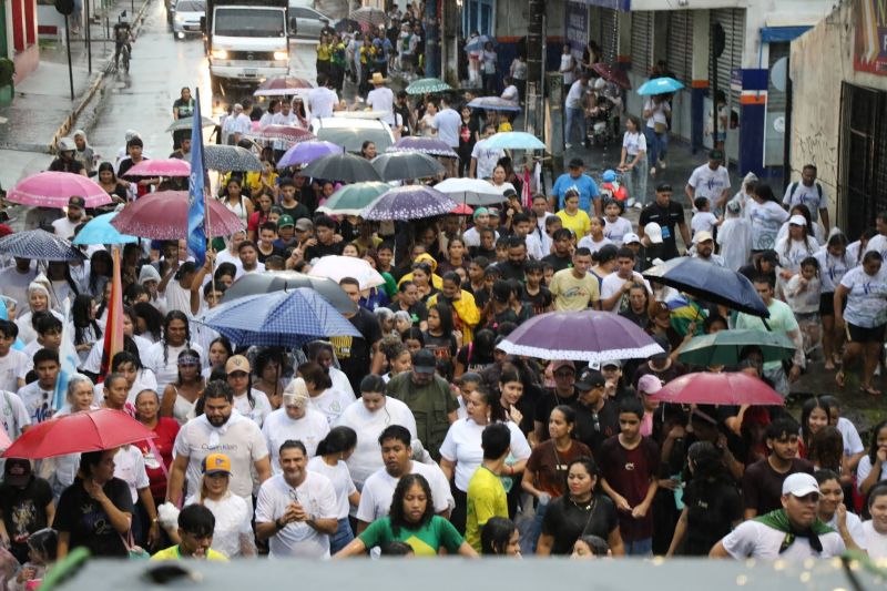 Marcha para Jesus da praça da Bíblia até Arterial 18