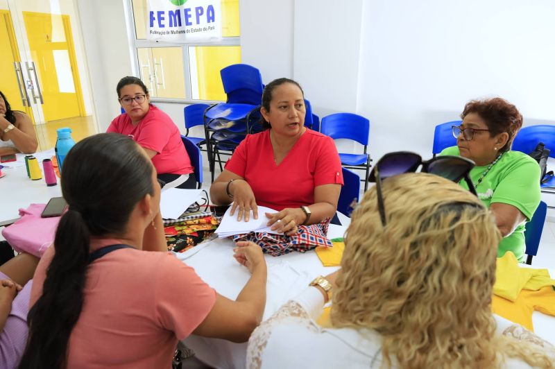 Curso de customização de roupa junina