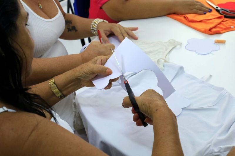 Curso de customização de roupa junina
