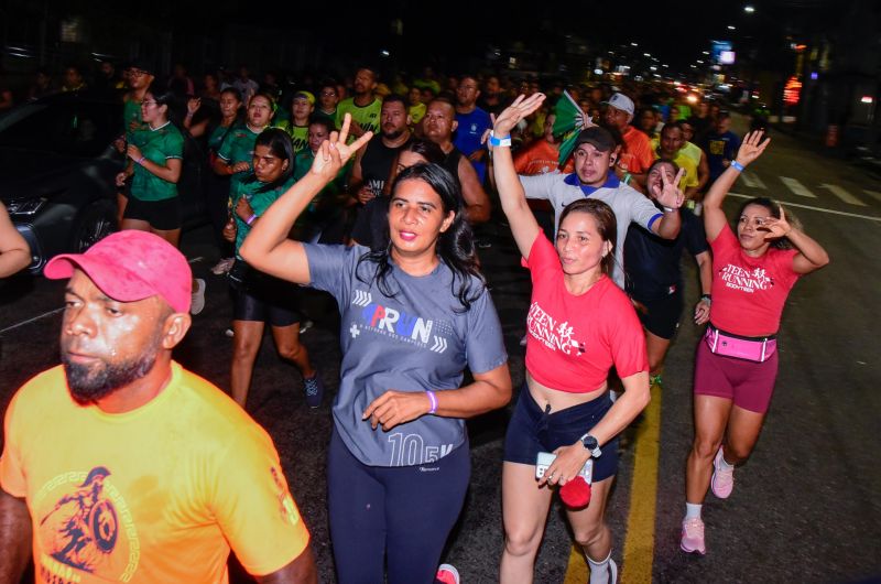Corrida Circuito Night Run Ananin na Praça da Bíblia