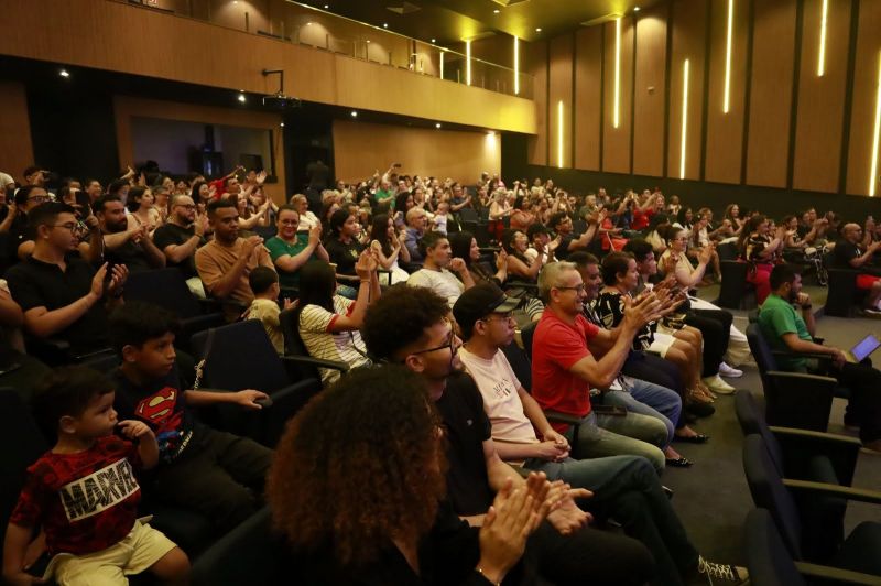 Espetáculo Brasilidades no Teatro Municipal de Ananindeua