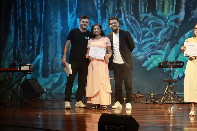 Espetáculo Brasilidades no Teatro Municipal de Ananindeua