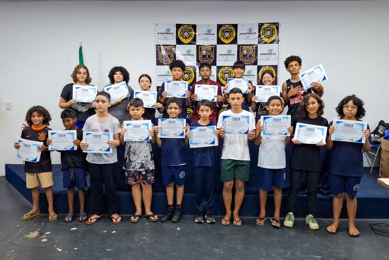 Encerramento das Férias Esportivas e entrega dos Certificados