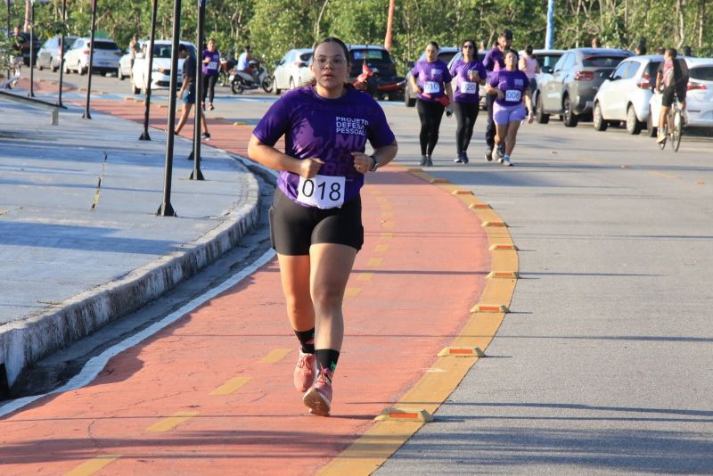 Corrida do projeto Defesa Pessoal para Mulheres (PDP-Mulheres) na Orla do Icuí