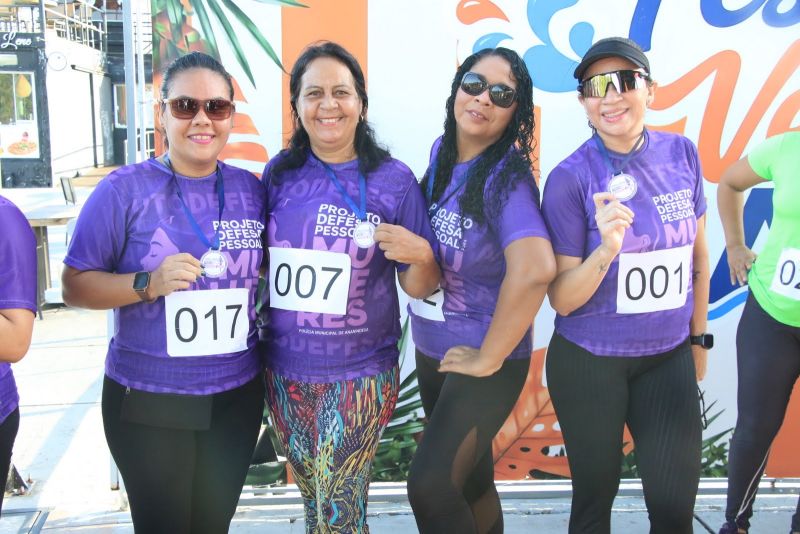 Corrida do projeto Defesa Pessoal para Mulheres (PDP-Mulheres) na Orla do Icuí