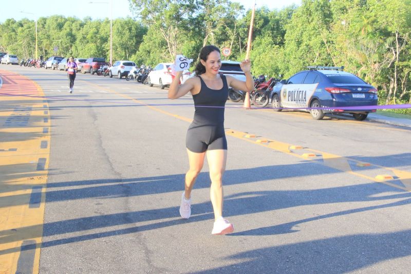 Corrida do projeto Defesa Pessoal para Mulheres (PDP-Mulheres) na Orla do Icuí