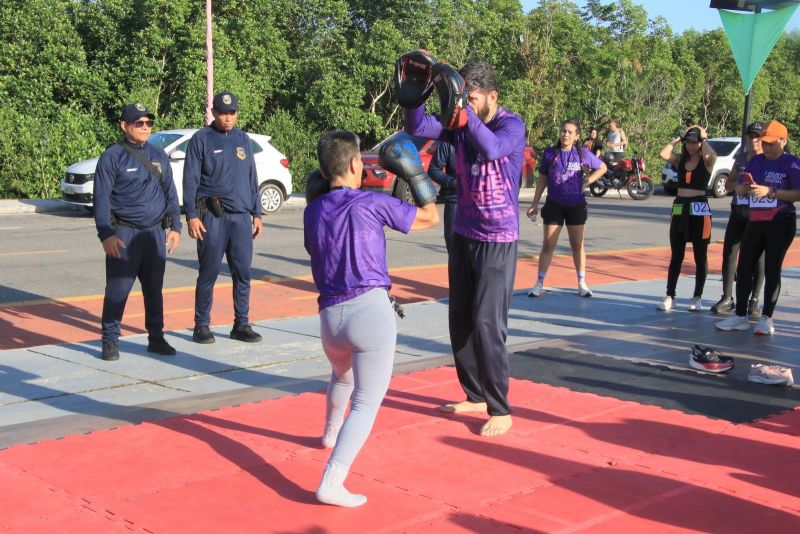 Corrida do projeto Defesa Pessoal para Mulheres (PDP-Mulheres) na Orla do Icuí