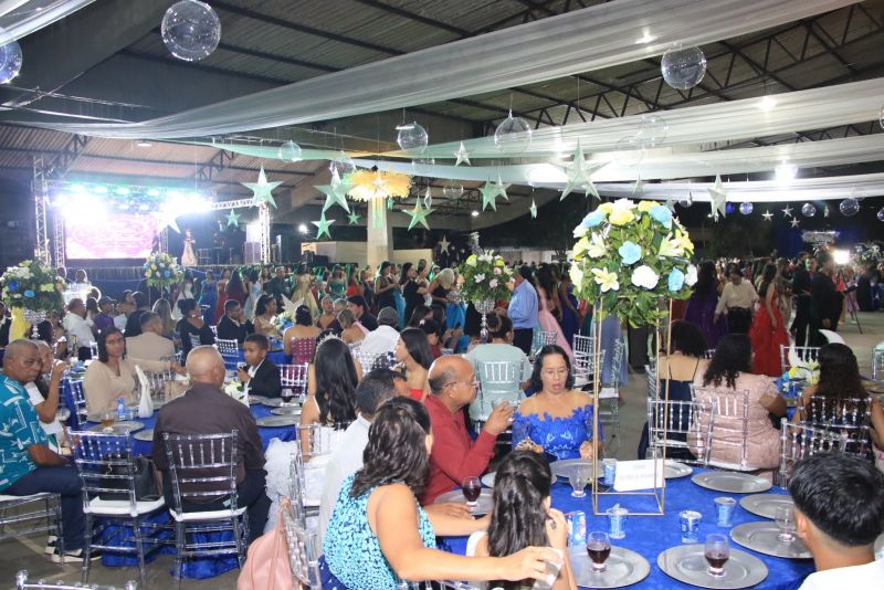 Baile de Debutantes na AABB