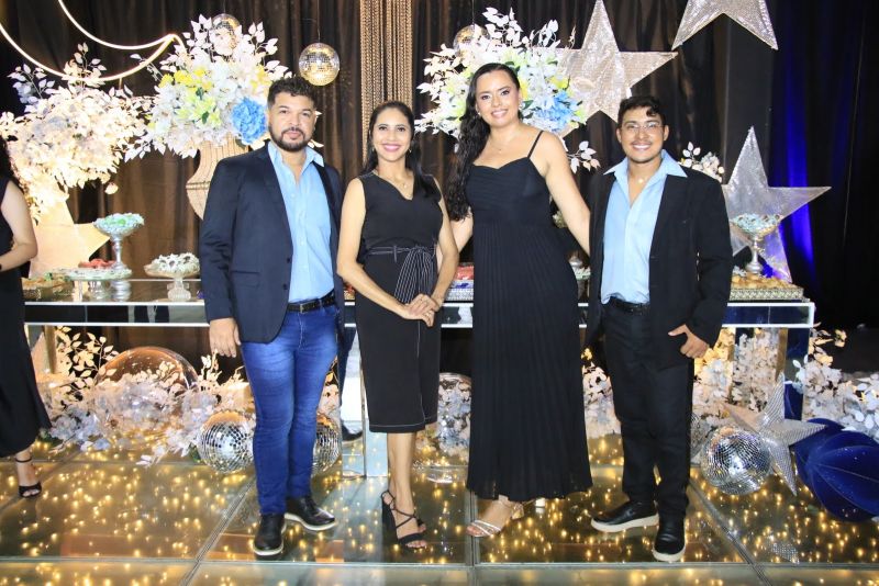 Baile de Debutantes na AABB