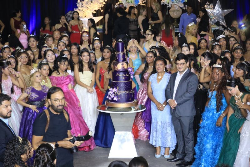 Baile de Debutantes na AABB