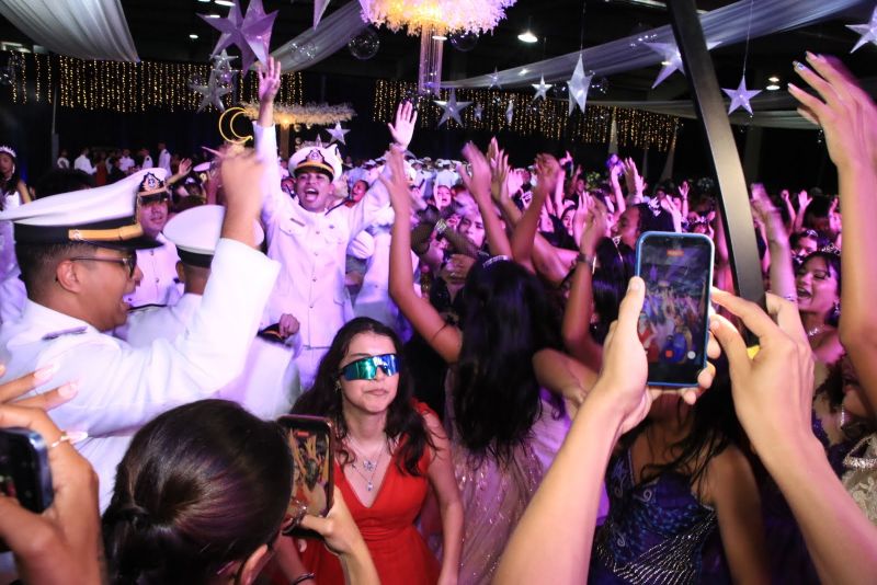 Baile de Debutantes na AABB