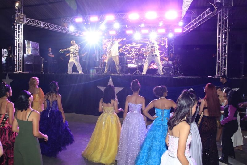 Baile de Debutantes na AABB