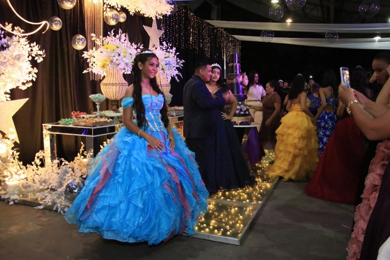 Baile de Debutantes na AABB