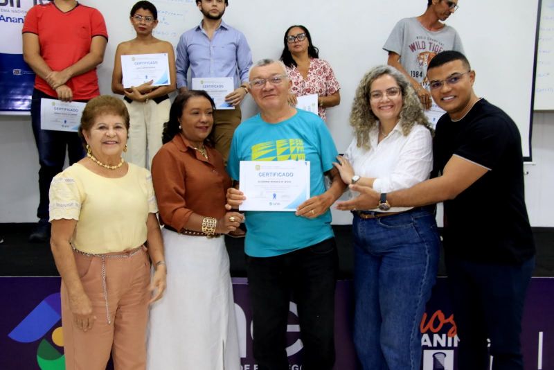Entrega de certificado no Sine Ananindeua