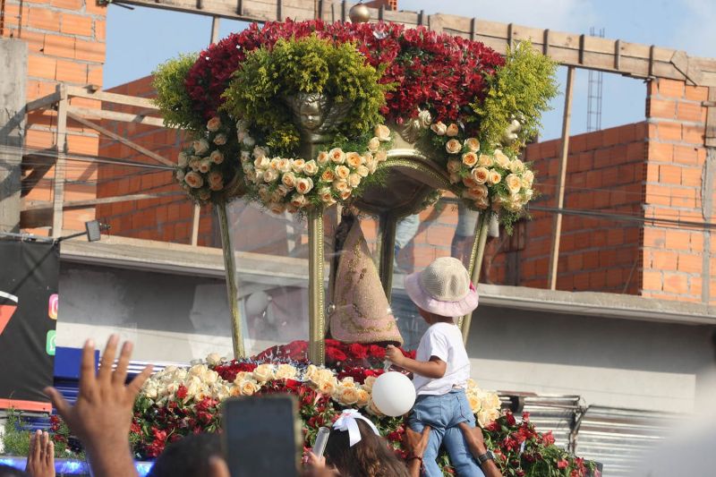 Traslado da imagem peregrina de Nossa Senhora de Nazaré em Ananindeua.