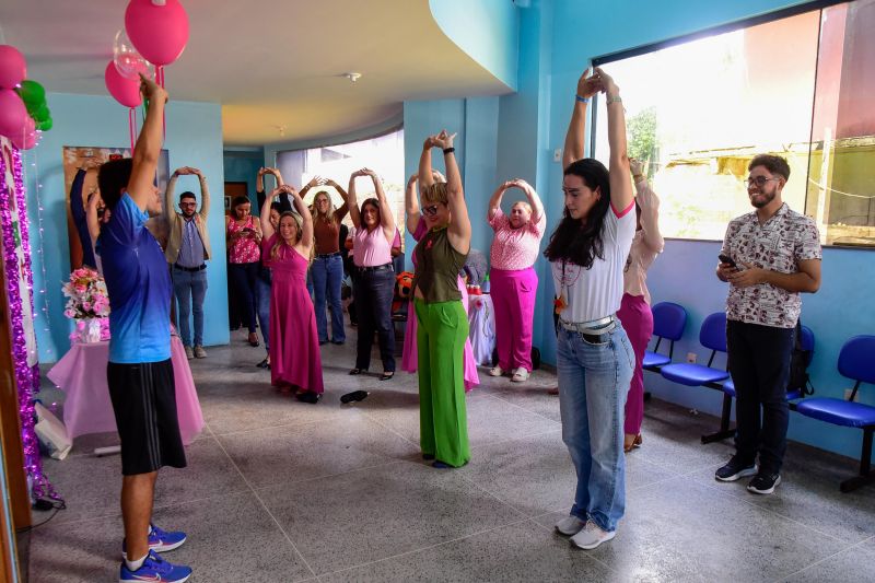 Ação outubro rosa e verde na secretaria de Saúde.