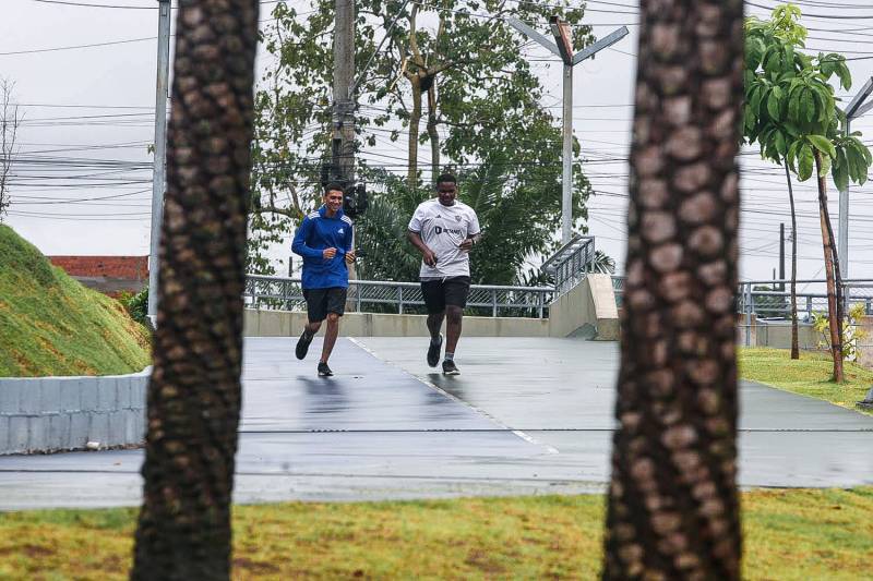 notícia: Chuva não espanta: no clima amazônico, o Parque Cultural Vila Maguary segue como cenário de bem-estar