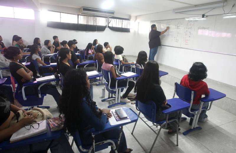 As aulas acontecem de segunda a sexta, das 14h às 18h.