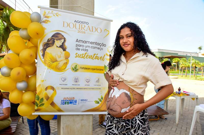 Larissa Silva, 20 anos, moradora do bairro do Curuçambá, aguardando a chegada do seu primeiro filho.