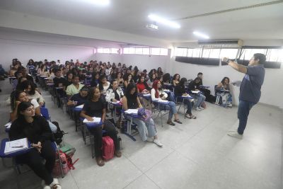 galeria: Retorno das aulas do cursinho municipal