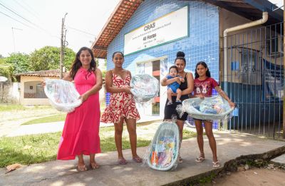 notícia: Entrega de kits enxoval garante dignidade às gestantes do CRAS 40 Horas