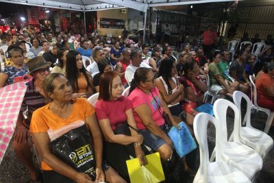 notícia: Mais de 500 famílias recebem título de propriedade na Comunidade Nova Esperança, no Coqueiro