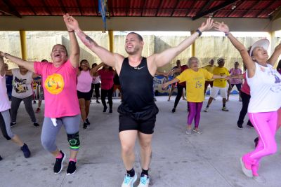 notícia: CRAS e UBS promovem ação com serviços de saúde, palestra e atividade física
