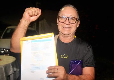 notícia: Após anos de espera, moradores do Pindorama recebem títulos de propriedade em Ananindeua