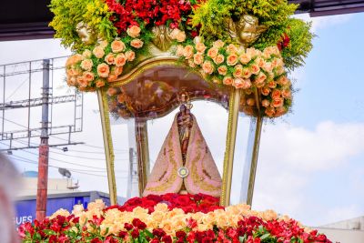 notícia:  Fé e emoção marcam passagem do traslado de Nossa Senhora de Nazaré por Ananindeua